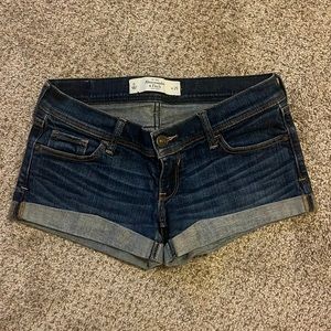 Abercrombie and Fitch shorts Size 0 (W 25)